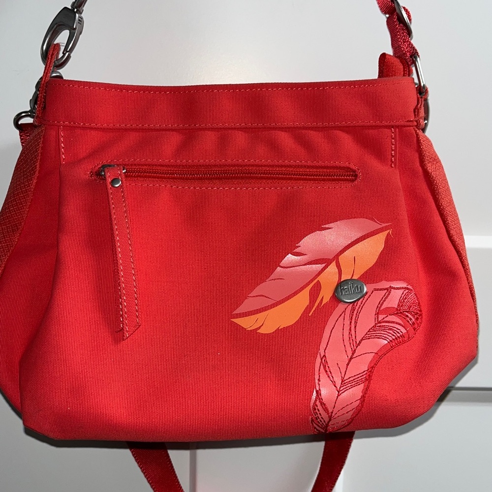 Haiku convertible crossbody purse. 8.5” tall x 12” wide x 5.5” deep. - Picture 2 of 10